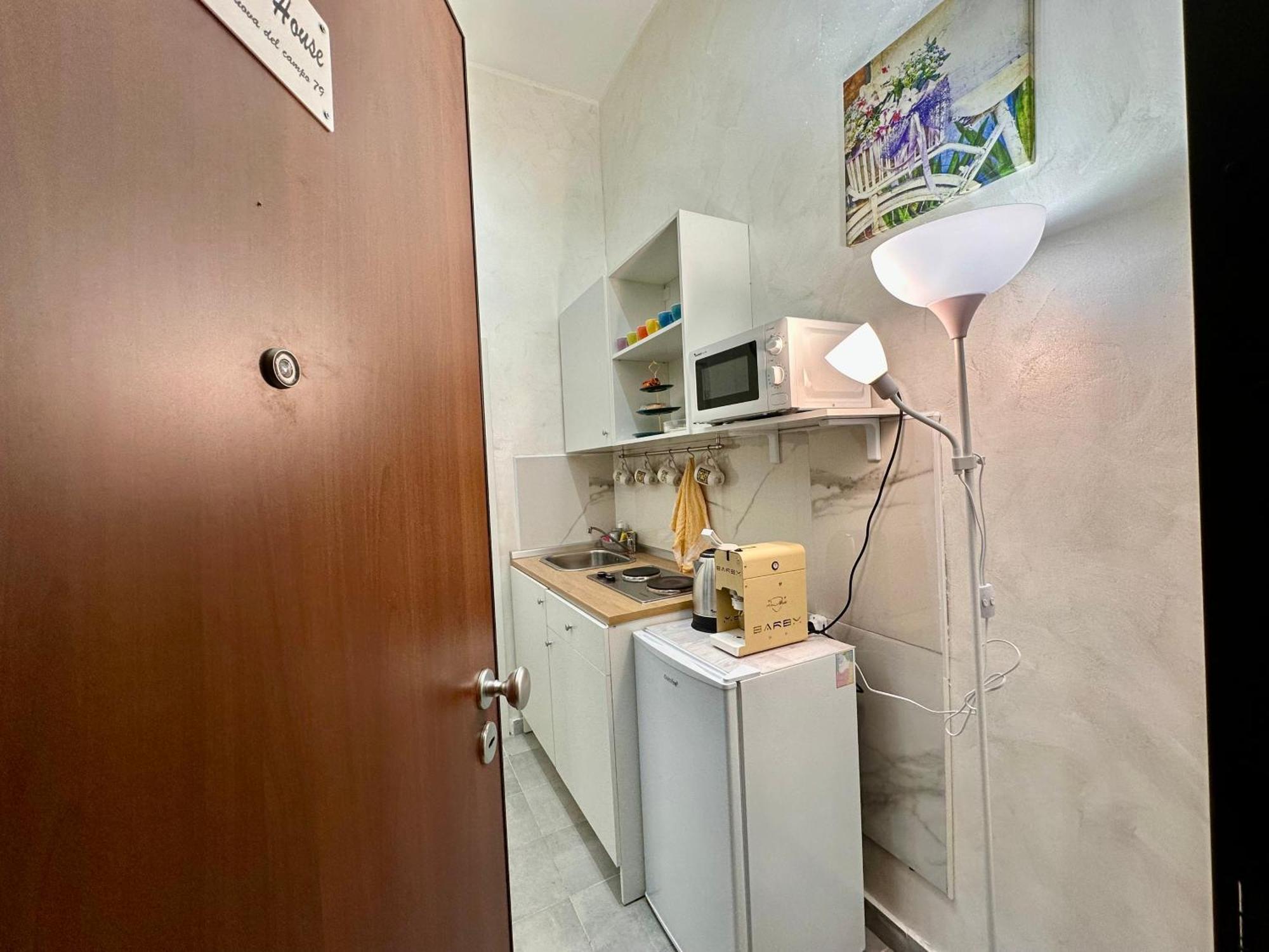 Roila House - Self Checkin Apartment Napoli Ngoại thất bức ảnh