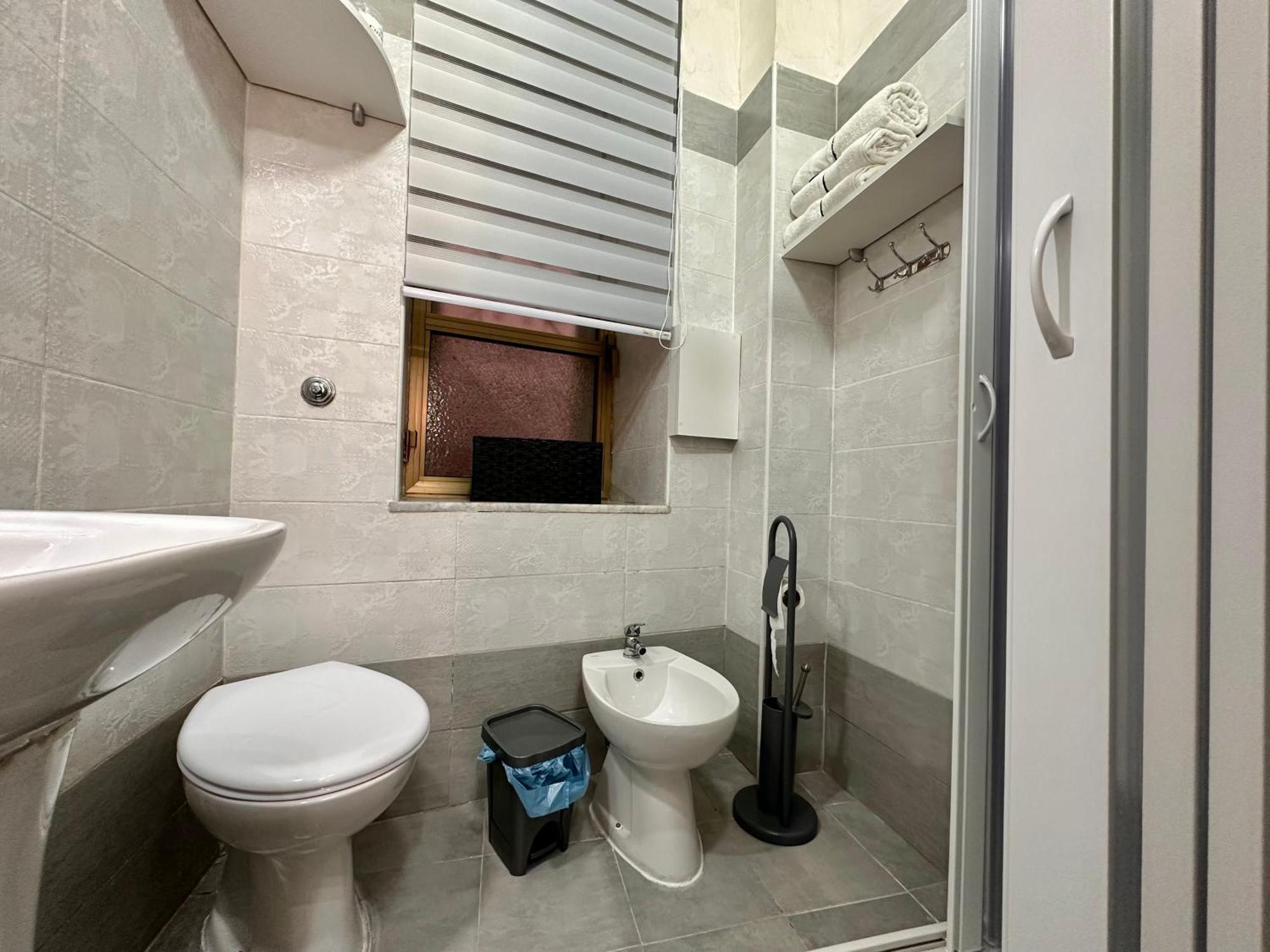 Roila House - Self Checkin Apartment Napoli Ngoại thất bức ảnh