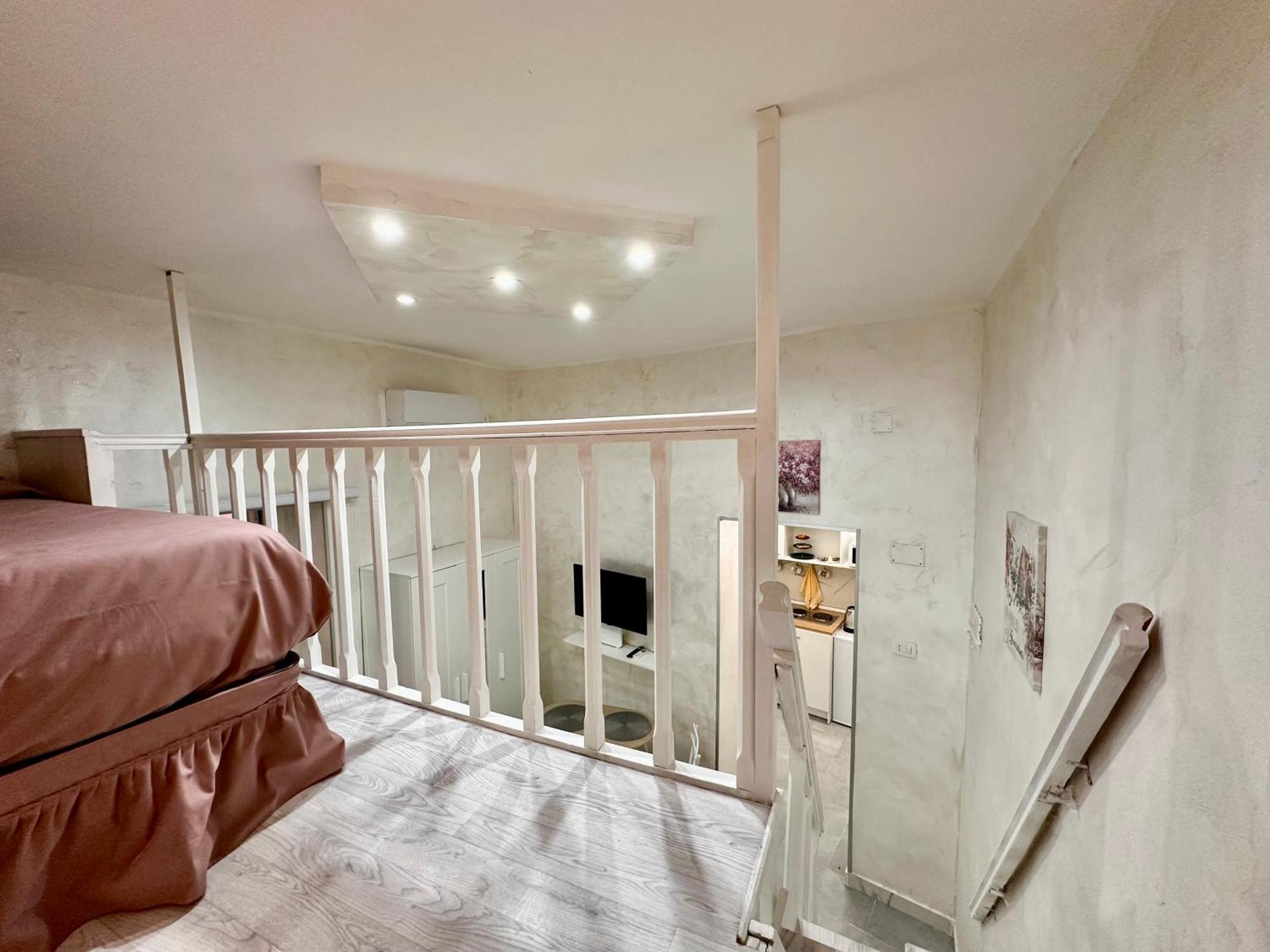 Roila House - Self Checkin Apartment Napoli Ngoại thất bức ảnh