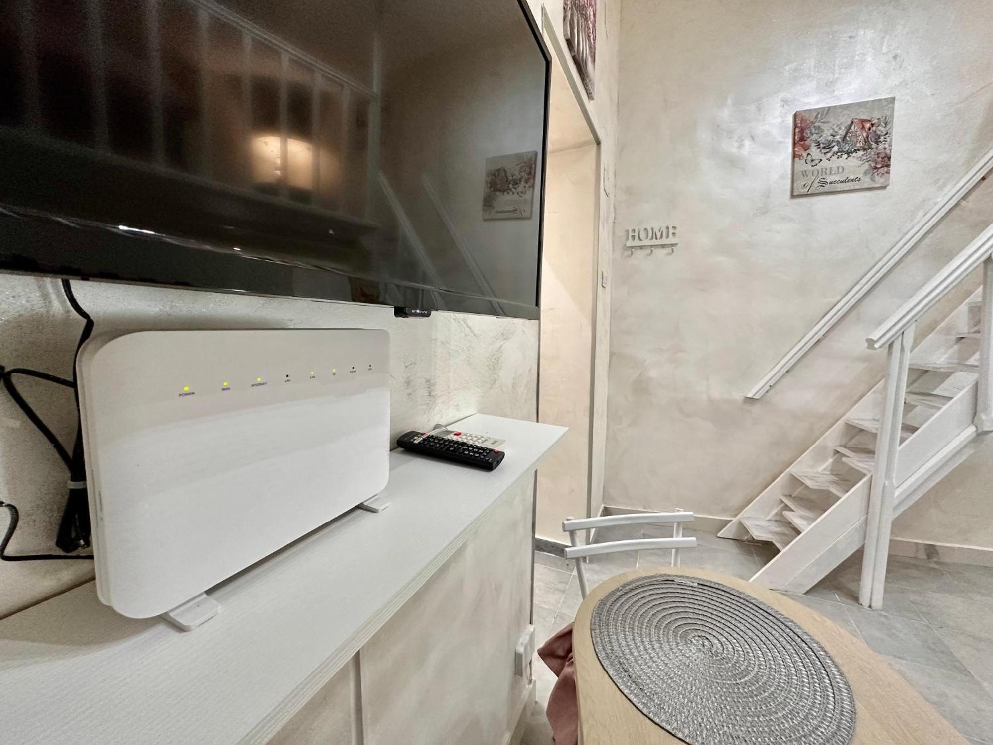 Roila House - Self Checkin Apartment Napoli Ngoại thất bức ảnh