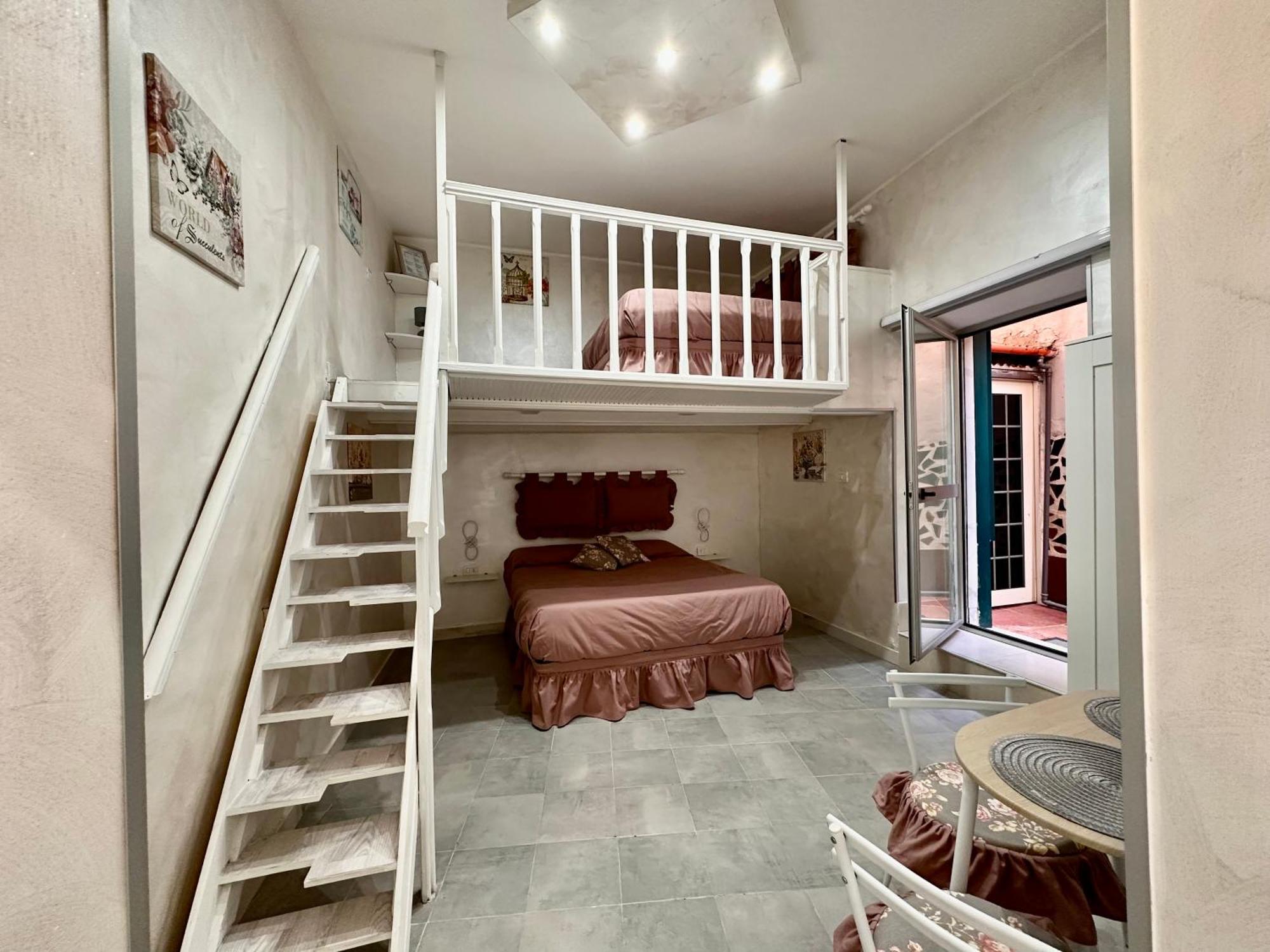 Roila House - Self Checkin Apartment Napoli Ngoại thất bức ảnh